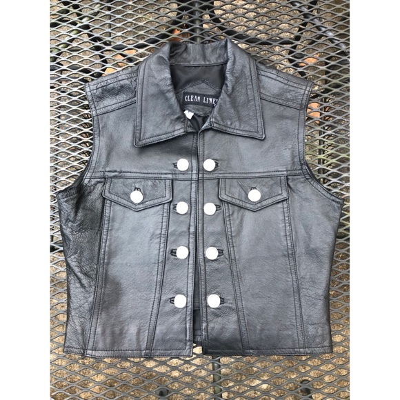 Clean Lines Leather Vest - Picture 3 of 7